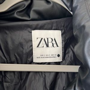 Zara. Black puffer jacket.